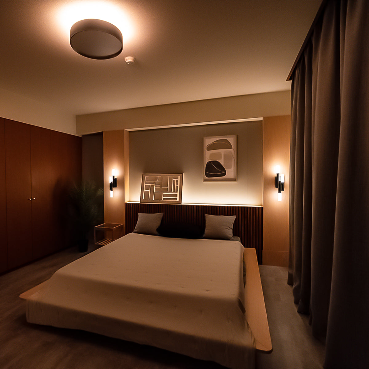 Glow LED-ceiling light / Candela 3 LED-wall light 設置事例