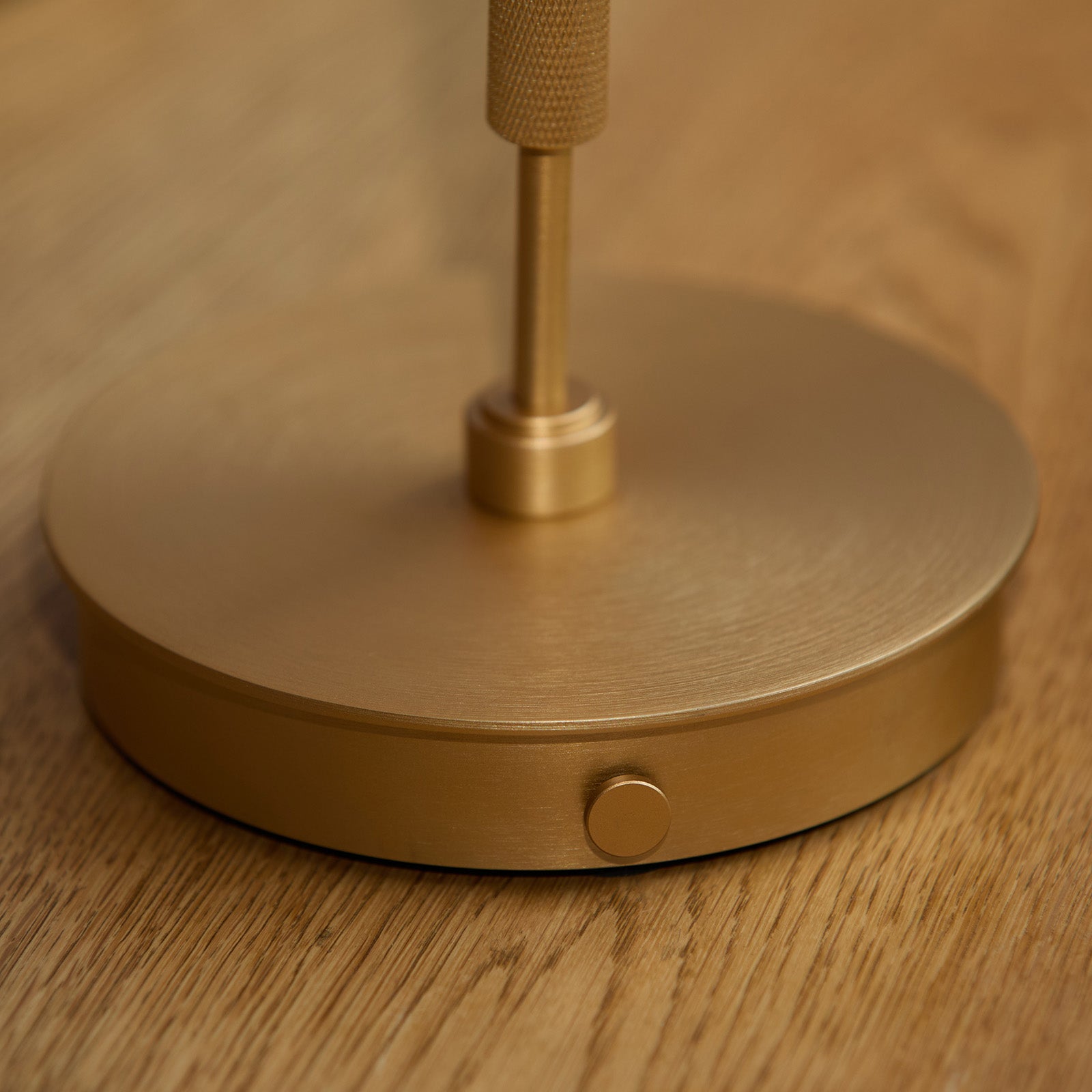 タッチスイッチ