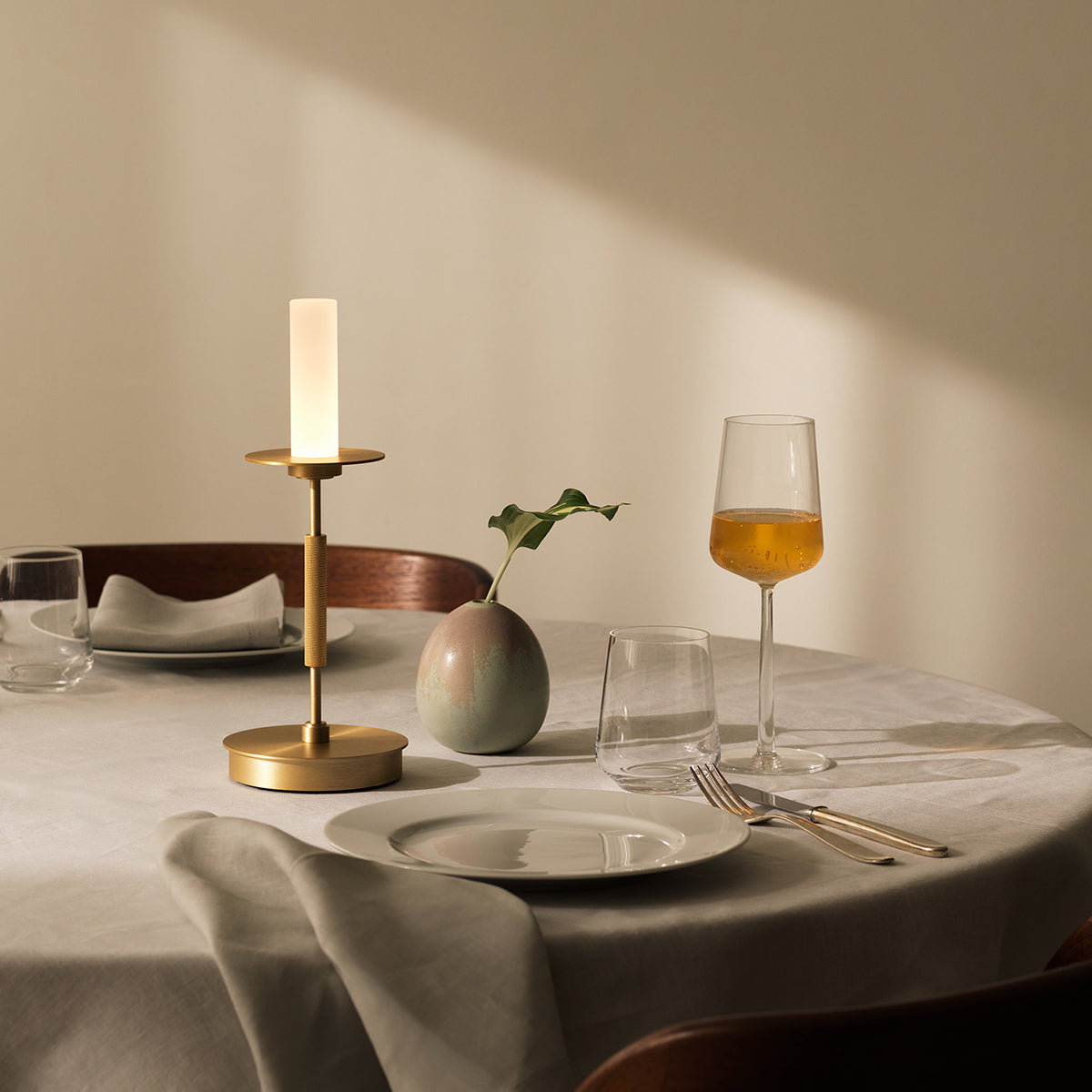 Tempo LED-table lamp (S) ライトゴールド