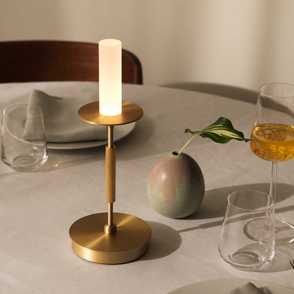 Tempo LED-table lamp (S) ライトゴールド