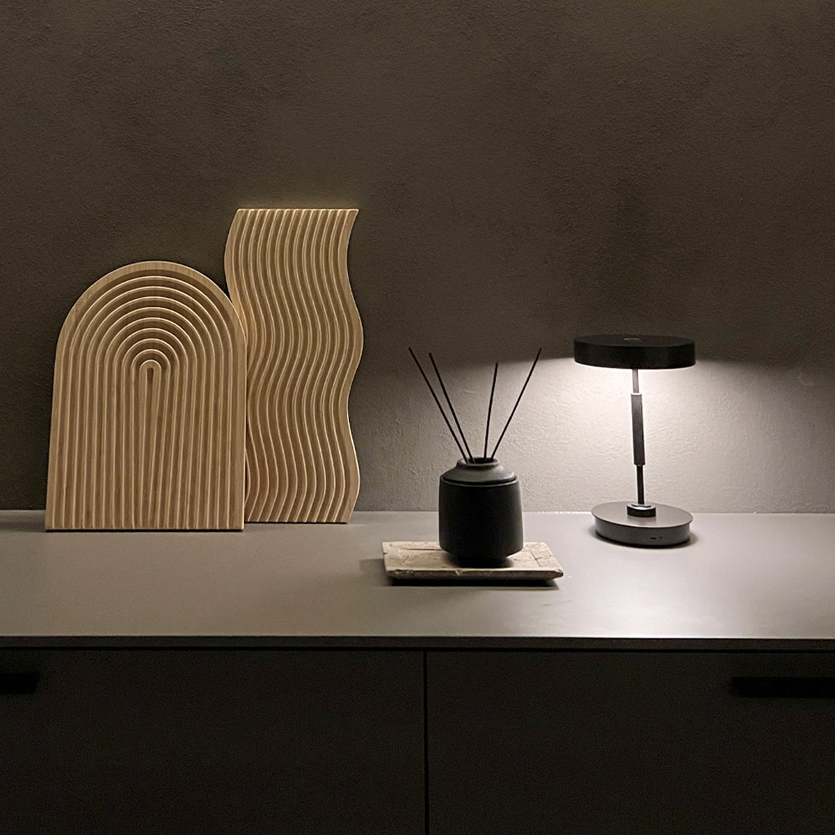 Rondo LED-table lamp 設置事例