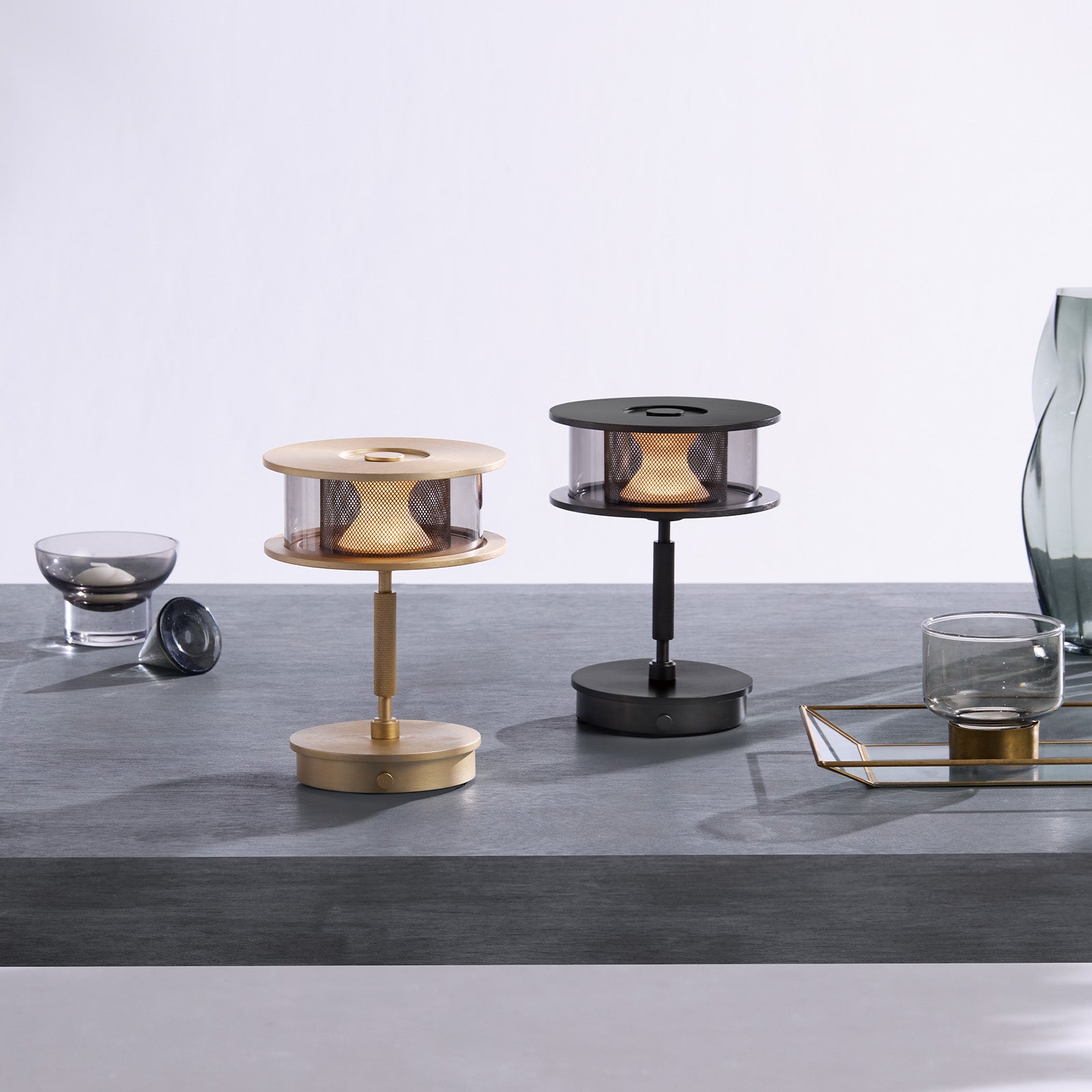 Nocturne LED-table lamp ライトゴールド /  ダークブロンズ