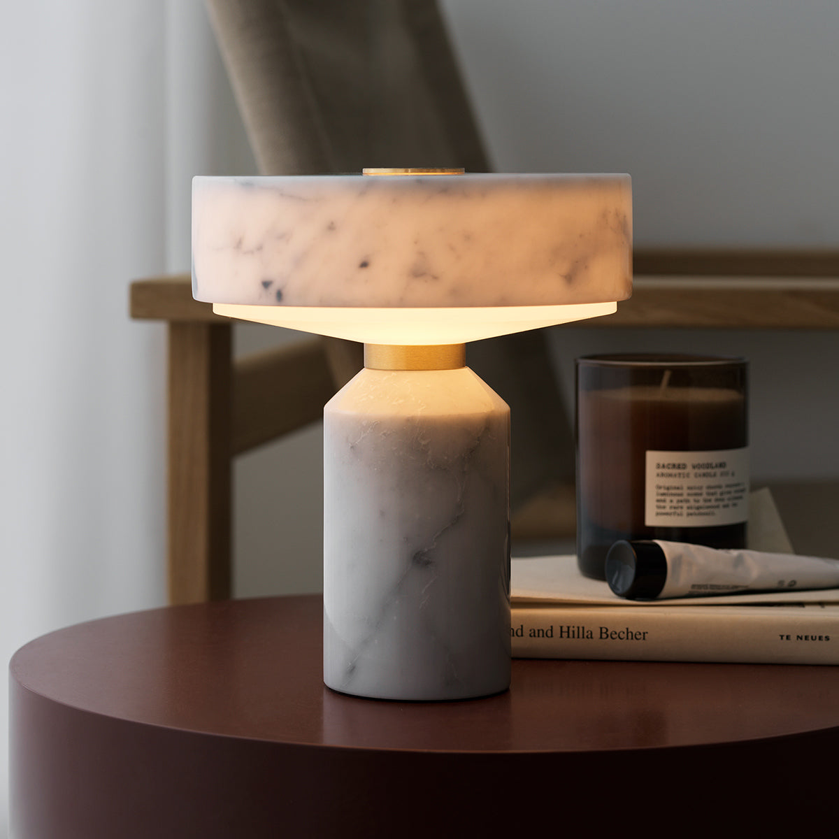 Marble LED-table lamp ホワイト