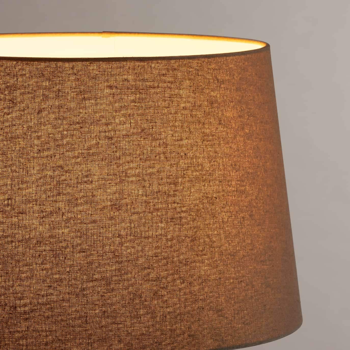 リネンコットンのシェード(写真はEspresso-floor lamp)