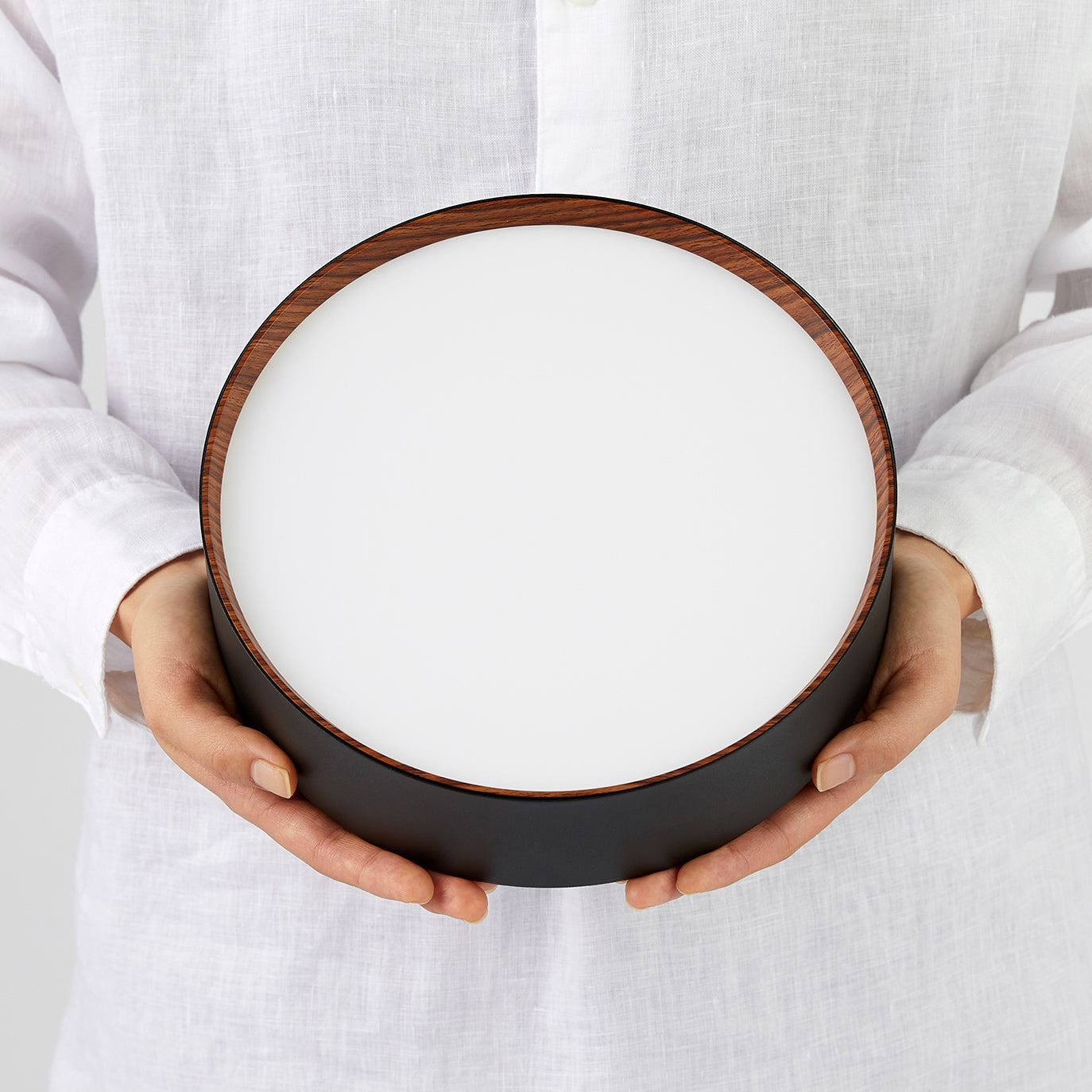 小スペース(2畳〜4畳程度)に馴染むコンパクトサイズ