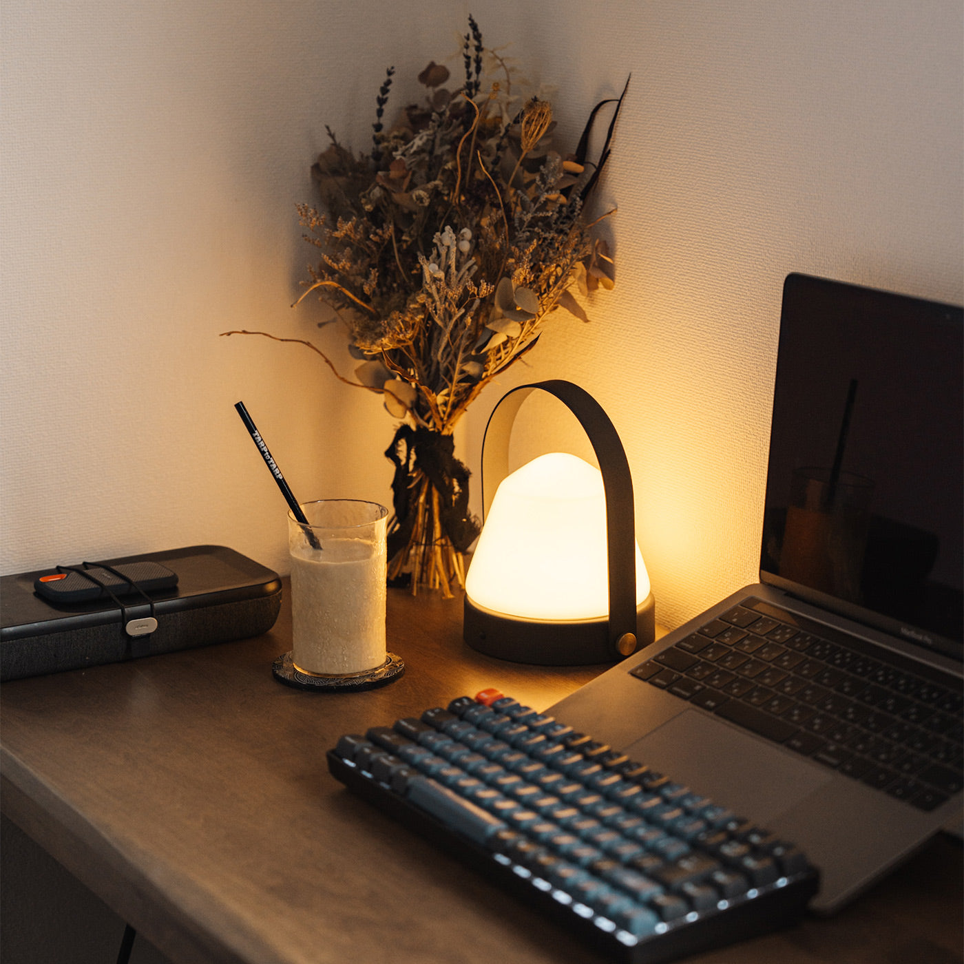 Caravan-LED lantern 2 ブラック 設置事例