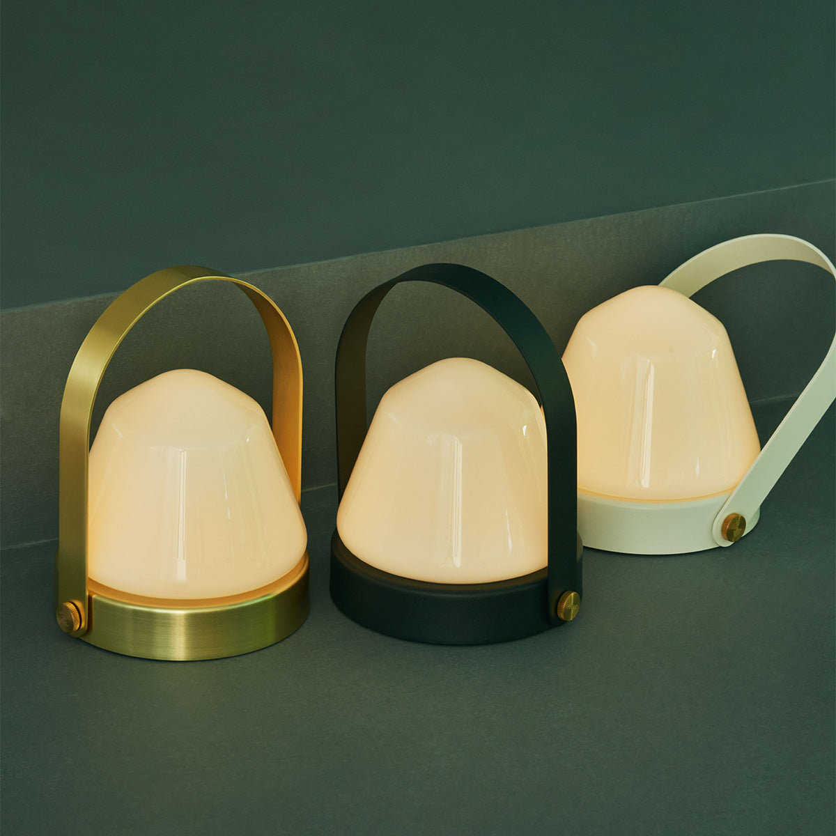 Caravan-LED lantern 2 ライトゴールド / ブラック /ホワイト