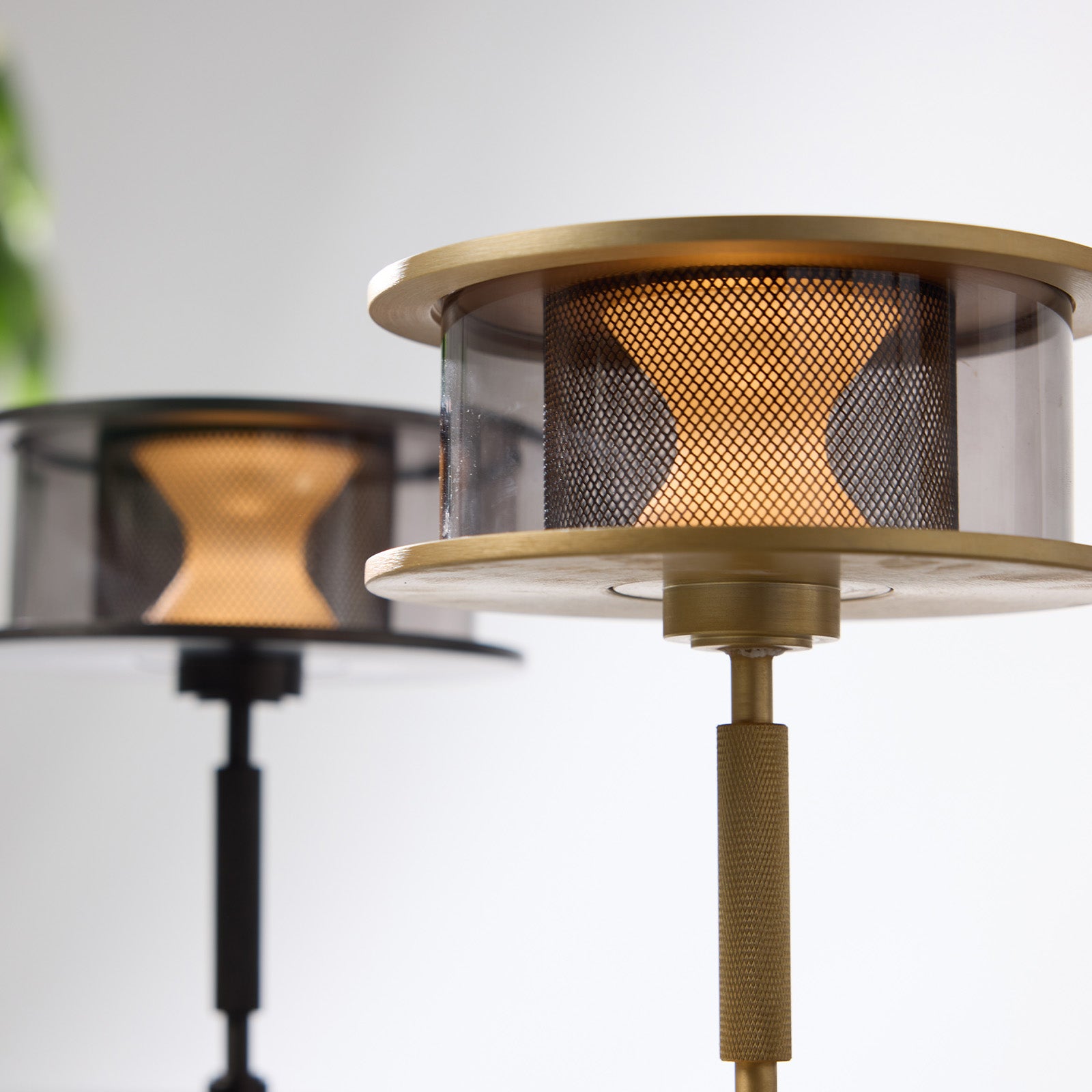 Nocturne LED-table lamp ダークブロンズ / ライトゴールド