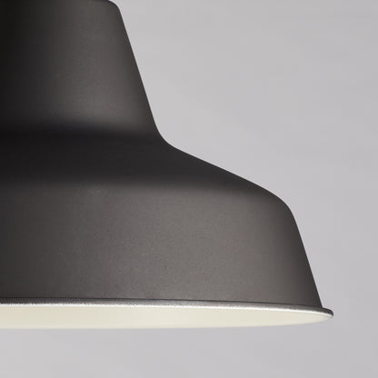 さりげない高級感を醸し出す表情豊かなマット塗装