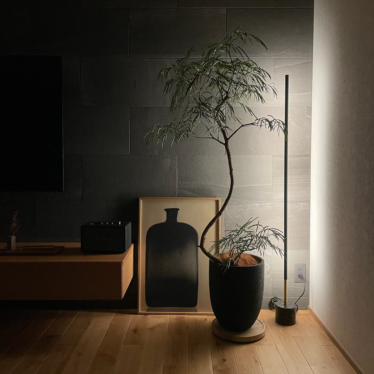 Vision LED-floor lamp (L) 設置事例