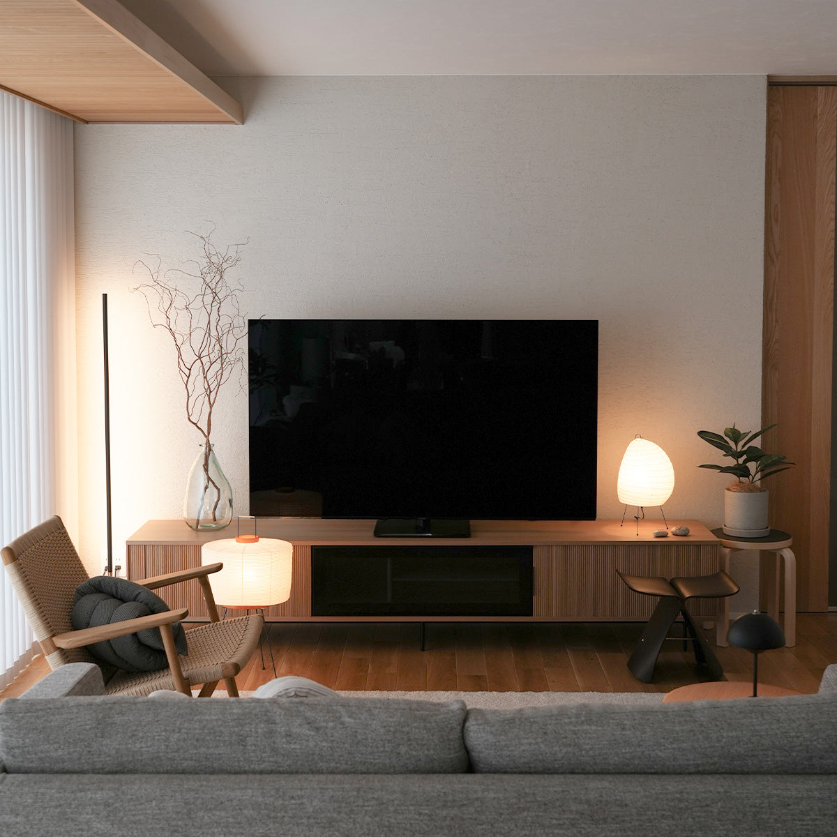 Vision LED-floor lamp(L)｜ARTWORKSTUDIO公式
