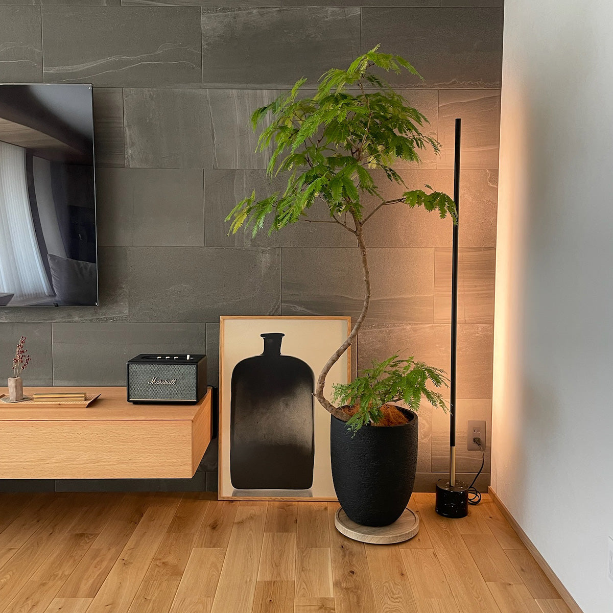 Vision LED-floor lamp (L) 設置事例