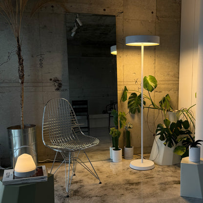 Glow LED-floor lamp / Caravan-LED lantern 2 設置事例