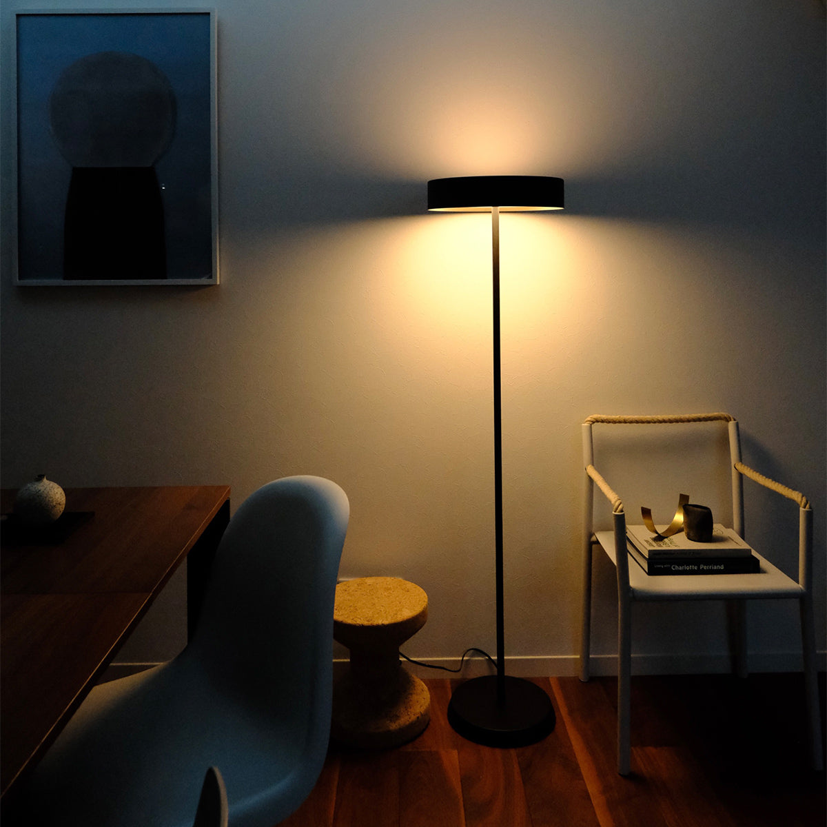 Glow LED-floor lamp 設置事例