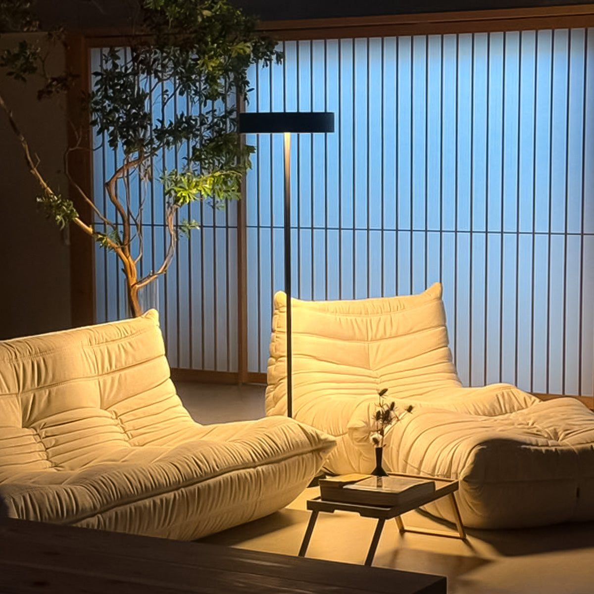 スコーピオScorpioフロアランプ Glow LED-floor lamp｜ARTWORKSTUDIO公式