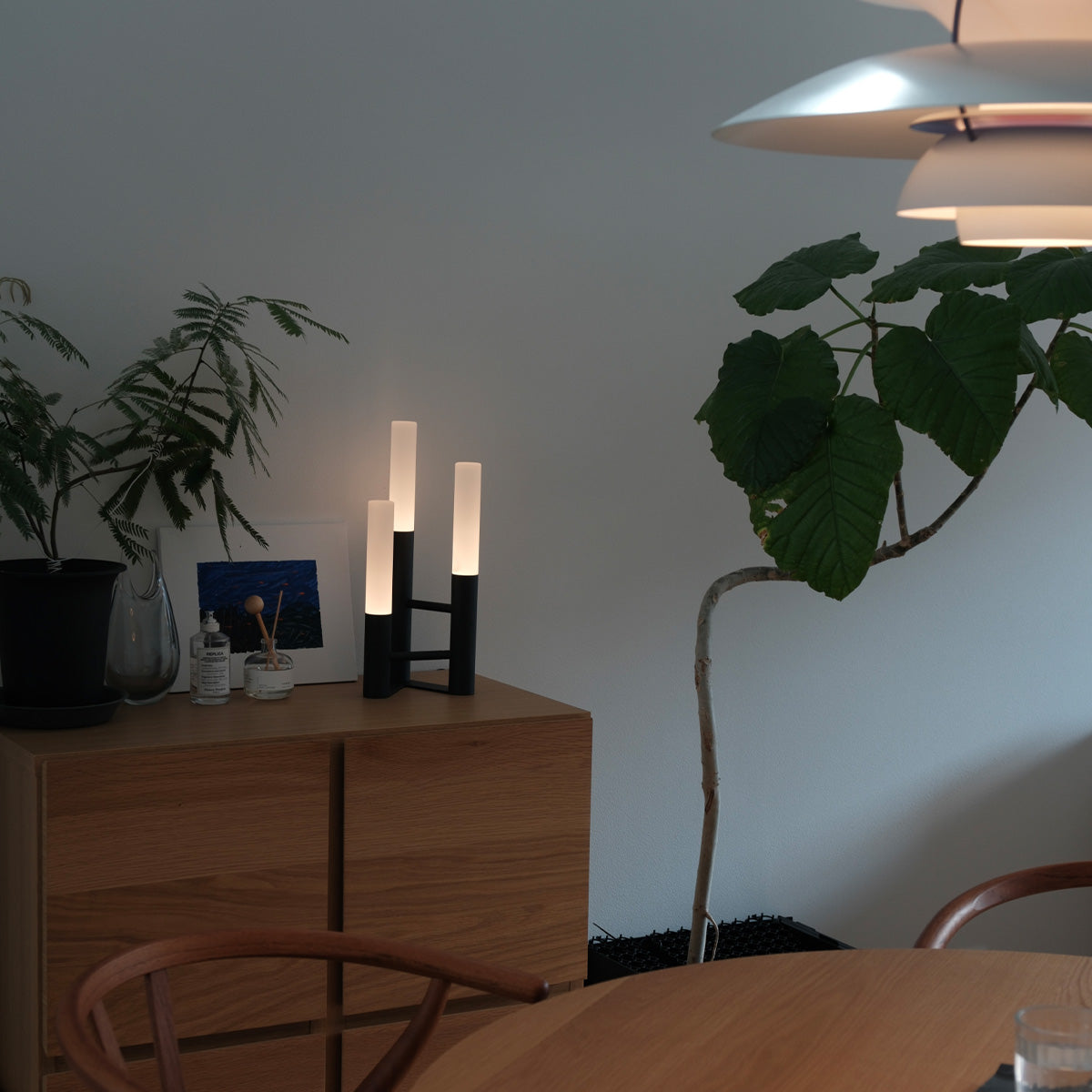 Candela 3 LED-table lamp 設置事例（PR）