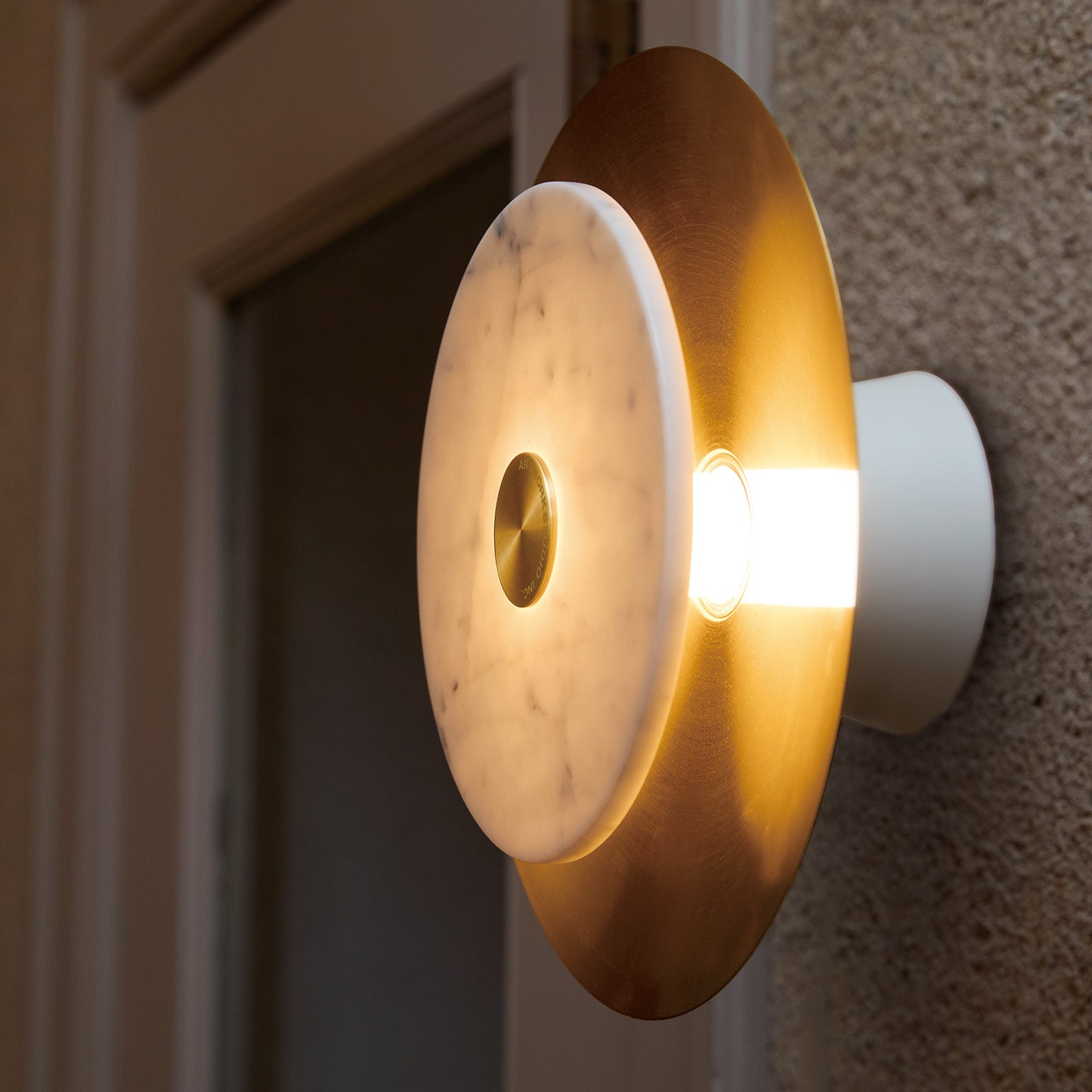 Eclipse marble LED-wall light (L) ホワイト+ブラス