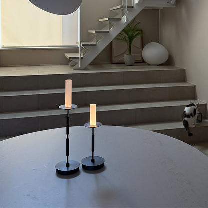 Tempo LED-table lamp S / L 設置事例