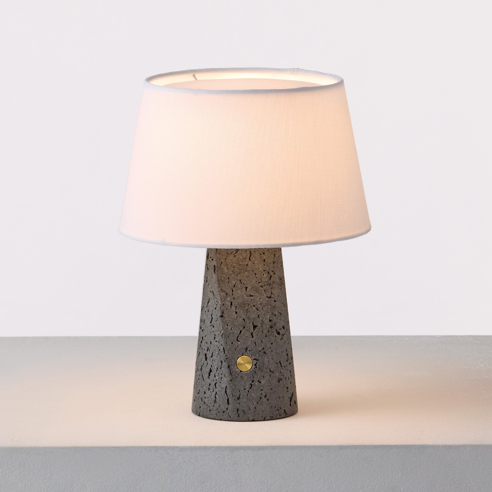 Echo-table lamp｜ARTWORKSTUDIO公式