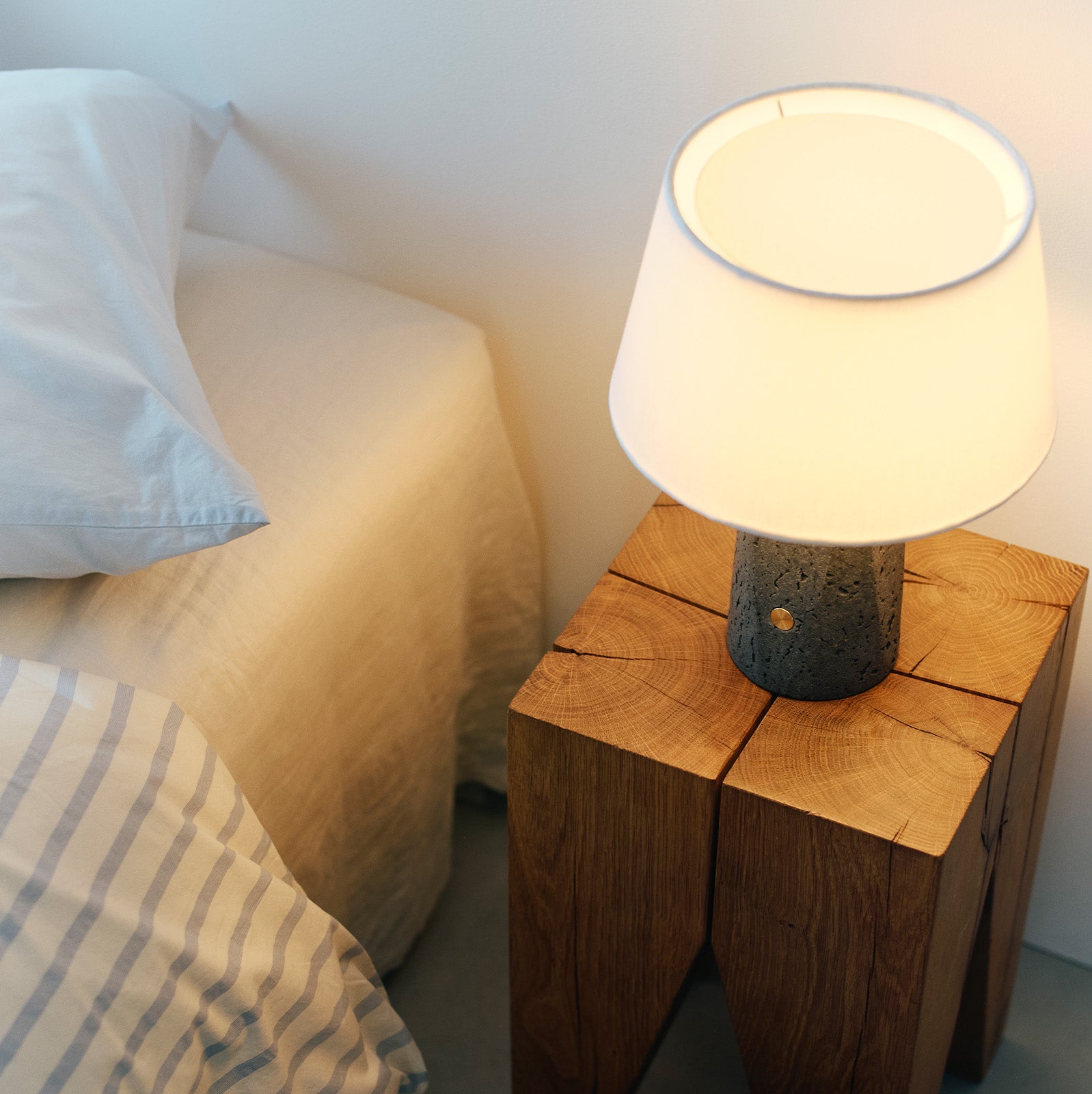 Echo-table lamp｜ARTWORKSTUDIO公式