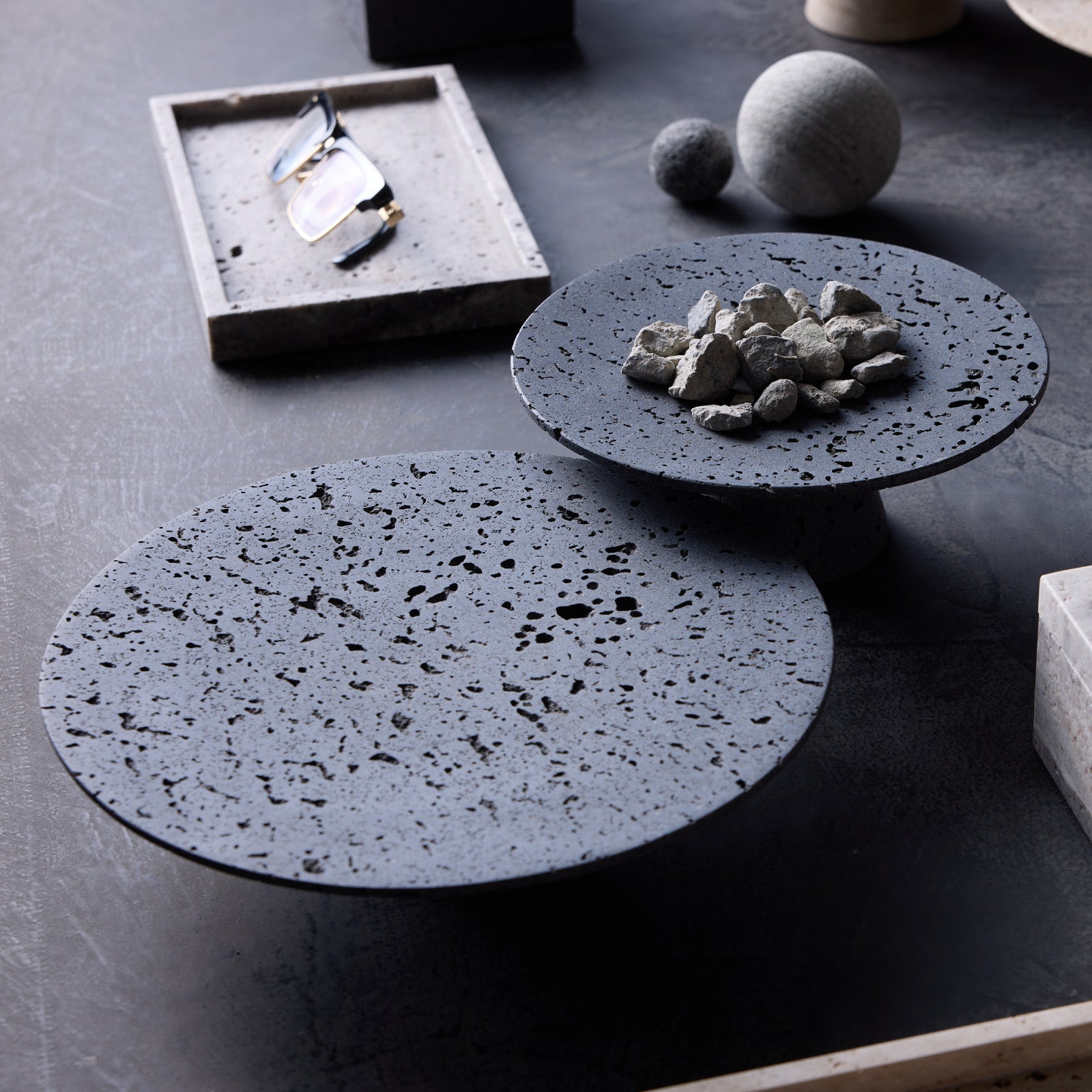 Travertine-tray circle base L / circle base S / rectangle