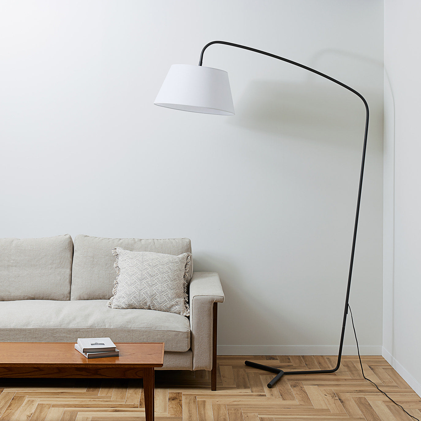 Espresso-living floor lamp ホワイト 消灯時イメージ