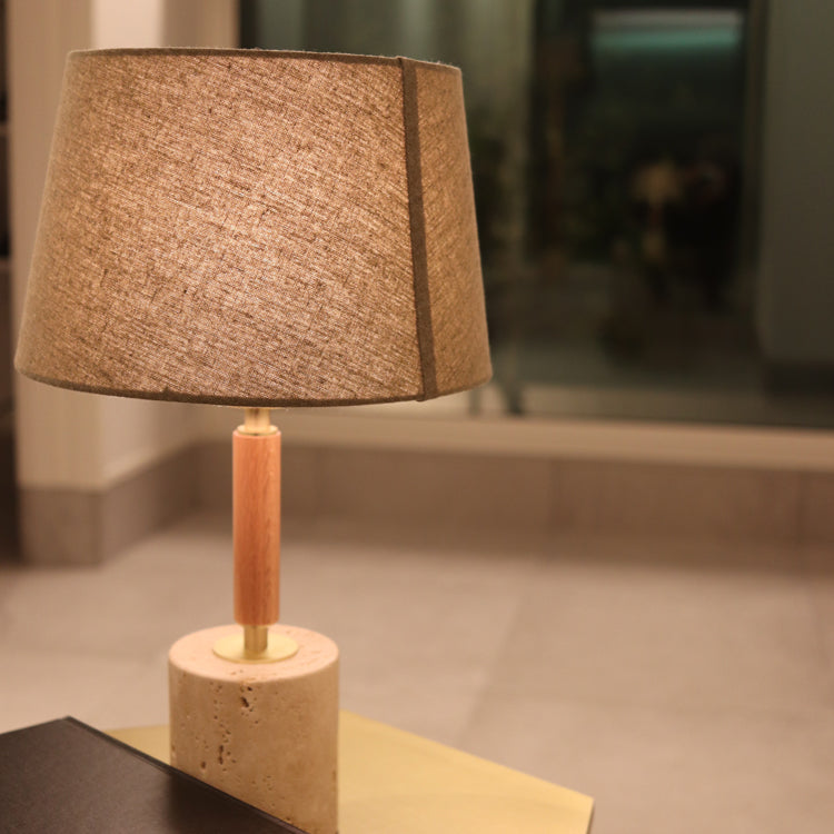 Monolith-table lamp