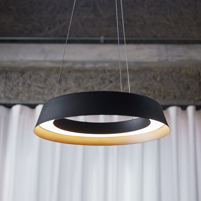 Loop LED-pendant light