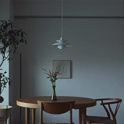Vision LED-floor lamp (L) / Univer LED-table lamp 設置事例